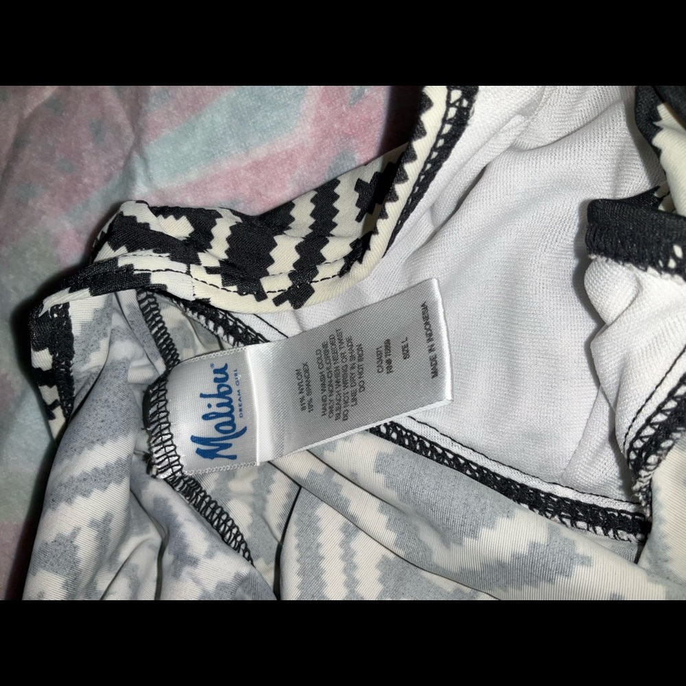 Tankini - Picture 3 of 3